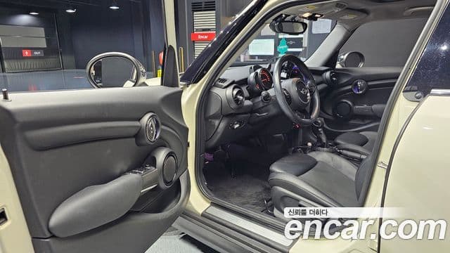 Mini Cooper D 3세대, 2015 11