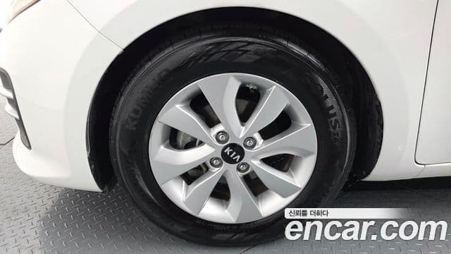 Kia The / новый New Pride Luxury, 2015 все фото