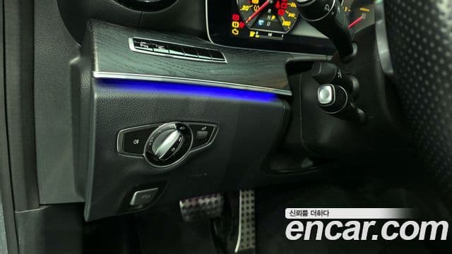 Mercedes-Benz E-класс W213 E220d купе, 2017 16