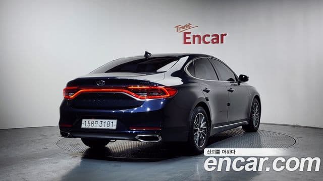Hyundai Grandeur IG гибрид Exclusive, 2018 2