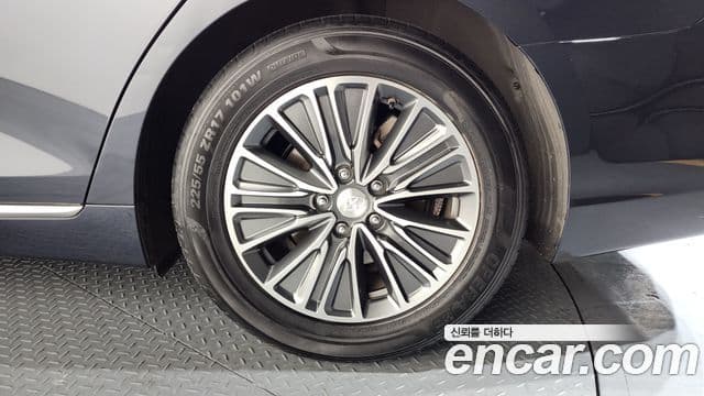 Hyundai Grandeur IG гибрид Exclusive, 2018 все фото