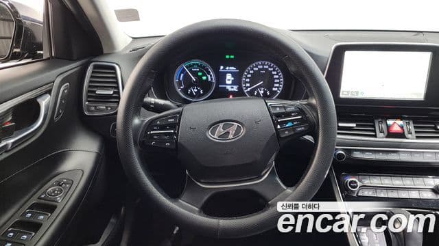 Hyundai Grandeur IG гибрид Exclusive, 2018 13