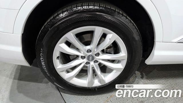 Audi Q7 (4M), 2019 все фото