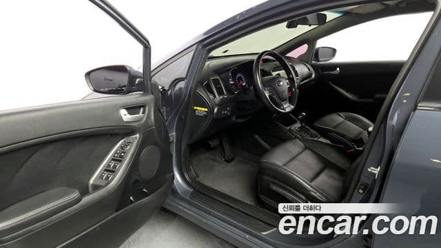 Kia K3 Luxury, 2015 10