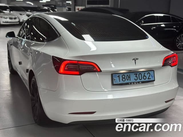 Tesla модель 3 Standard Range Plus RWD, 2020 все фото