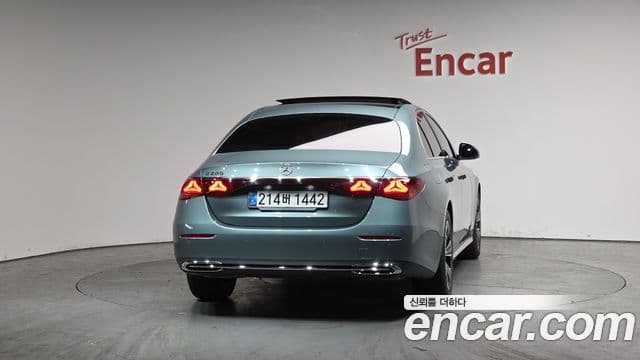 Mercedes-Benz E-класс W214 Avantgarde, 2025 4