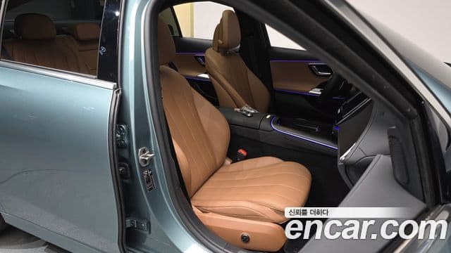 Mercedes-Benz E-класс W214 Avantgarde, 2025 12