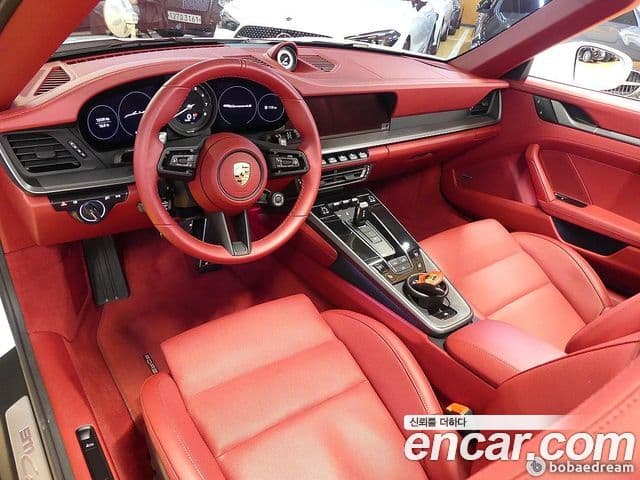 Porsche 911 (992) Carrera 4S кабриолет, 2024 7