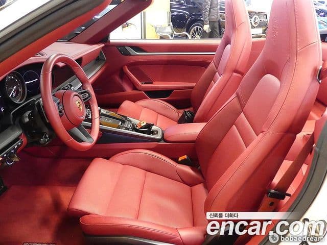 Porsche 911 (992) Carrera 4S кабриолет, 2024 11