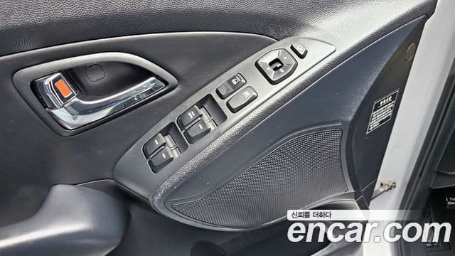 Hyundai Tucson ix Luxury, 2012 16