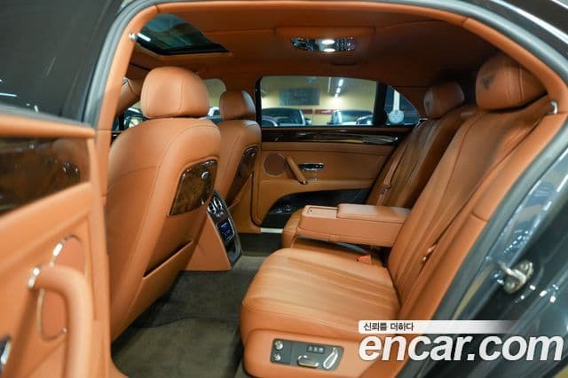 Bentley Flying Spur 2세대, 2016 11