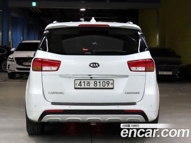 Kia All New Carnival VIP, 2017 3