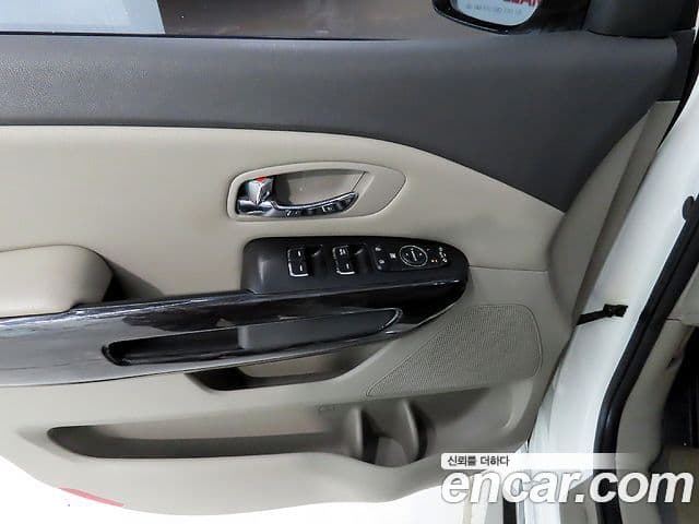 Kia All New Carnival VIP, 2017 13