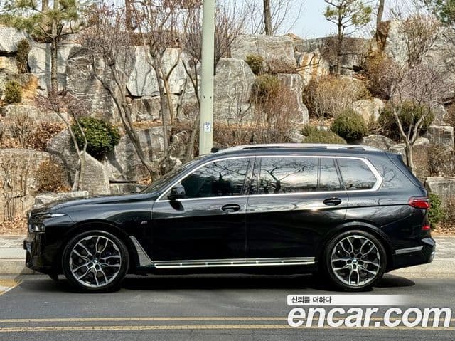 BMW X7 (G07) xDrive 40i M Sport 7인승, 2024 4