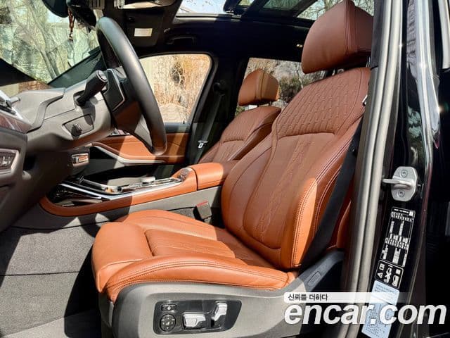 BMW X7 (G07) xDrive 40i M Sport 7인승, 2024 13