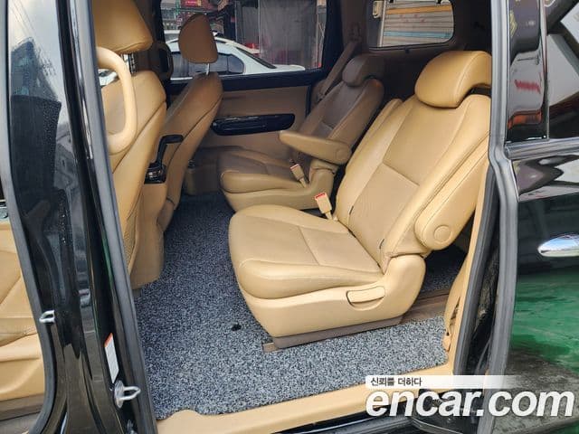 Kia All New Carnival Prestige, 2017 16