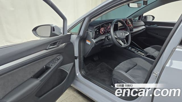 Volkswagen Гольф 8세대 Prestige, 2025 10