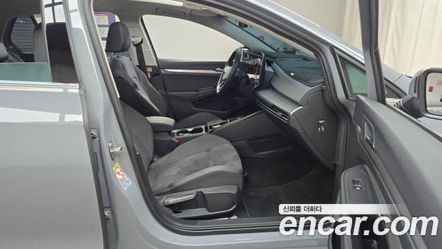 Volkswagen Гольф 8세대 Prestige, 2025 11