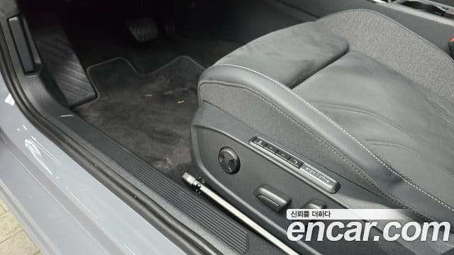 Volkswagen Гольф 8세대 Prestige, 2025 18