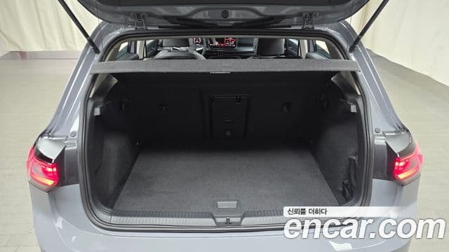 Volkswagen Гольф 8세대 Prestige, 2025 20