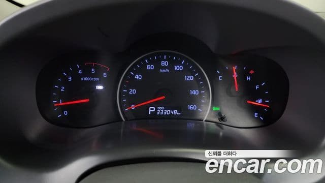 Kia Carnival R Premium, 2014 8