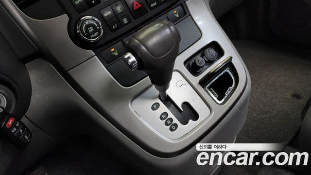 Kia Carnival R Premium, 2014 9