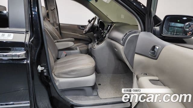 Kia Carnival R Premium, 2014 11