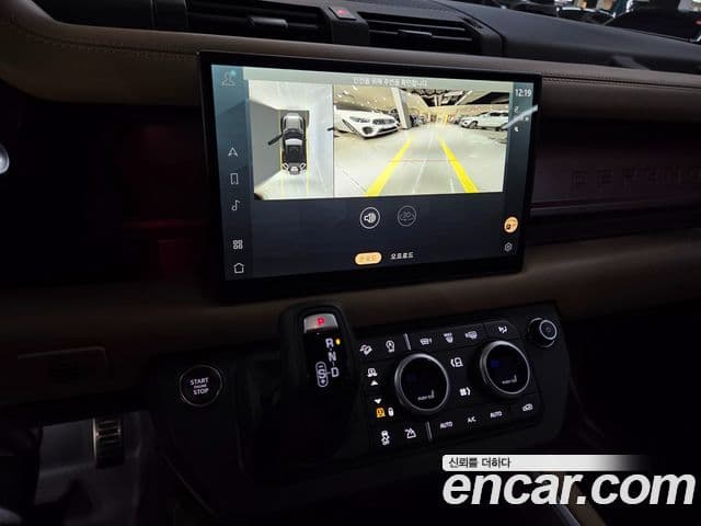 Land Rover Defender (L663) 90 P400 X, 2025 12