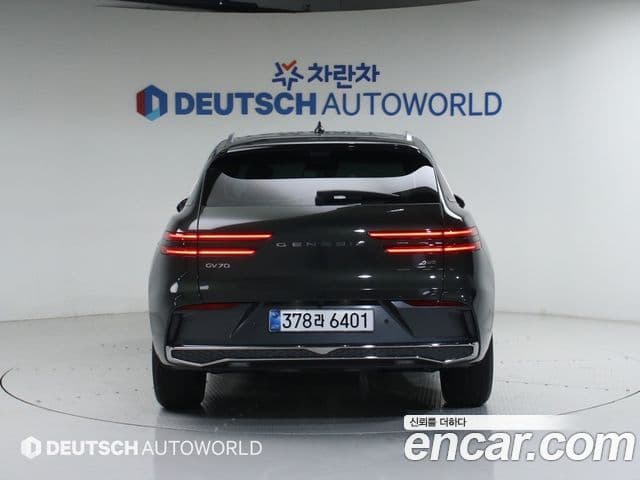 Genesis GV70, 2025 4