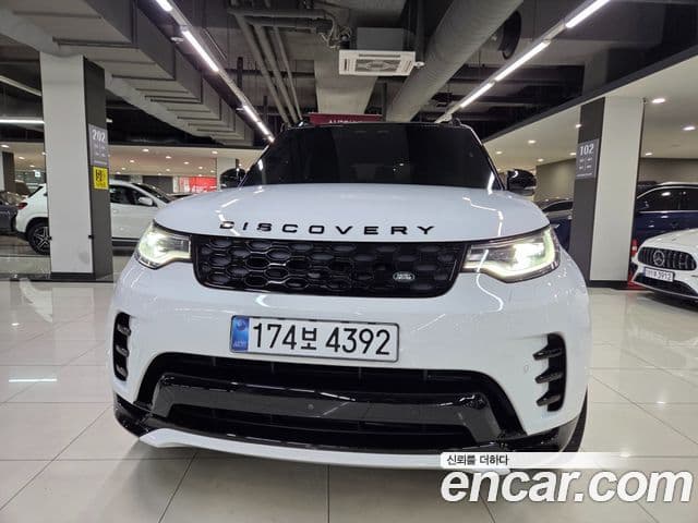 Land Rover Discovery 5 P360 Dynamic HSE, 2025 1