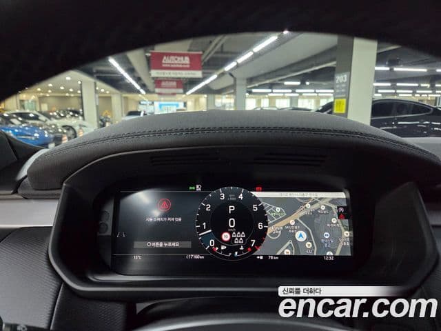 Land Rover Discovery 5 P360 Dynamic HSE, 2025 16