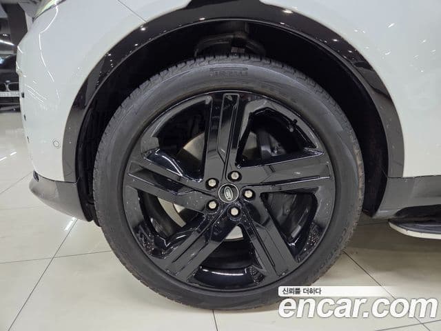 Land Rover Discovery 5 P360 Dynamic HSE, 2025 20