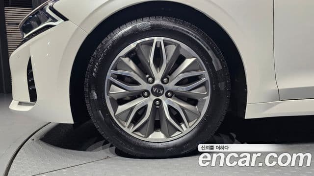 Kia K5 гибрид 3세대 Noblesse, 2021 все фото