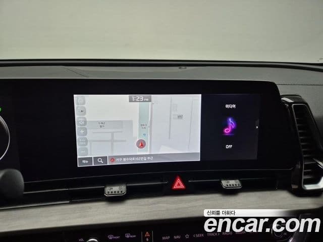 Kia Sportage 5세대 гибрид Signature 4WD, 2022 15