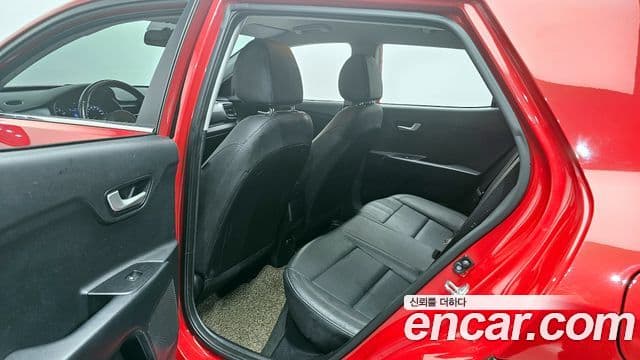 Kia Stonic Trendy, 2019 11