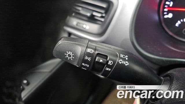 Kia Stonic Trendy, 2019 16