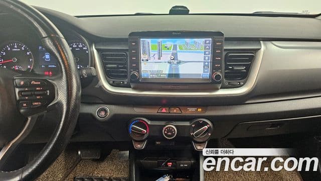 Kia Stonic Trendy, 2019 19