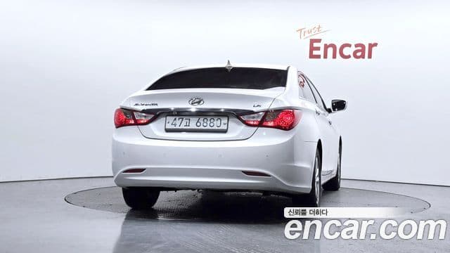 Hyundai YF Sonata LPI top, 2012 4