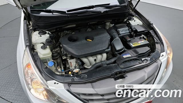 Hyundai YF Sonata LPI top, 2012 6