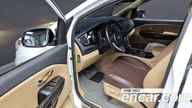 Kia The / новый New Carnival Noblesse Special, 2019 12