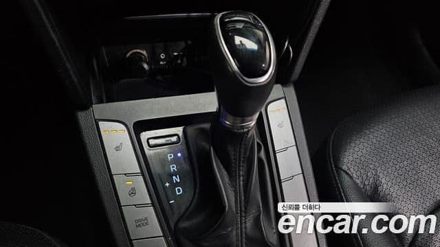 Hyundai Avante AD 1.6 LPI Smart(арендный автомобиль), 2016 9