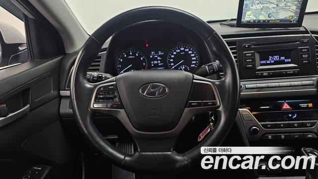 Hyundai Avante AD 1.6 LPI Smart(арендный автомобиль), 2016 13