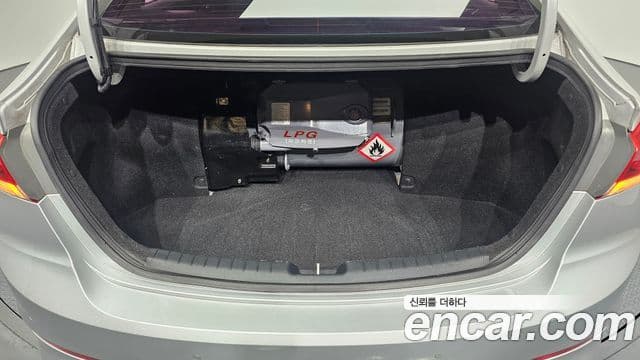 Hyundai Avante AD 1.6 LPI Smart(арендный автомобиль), 2016 20