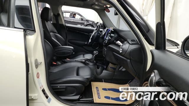 Mini Cooper D 3세대, 2015 11