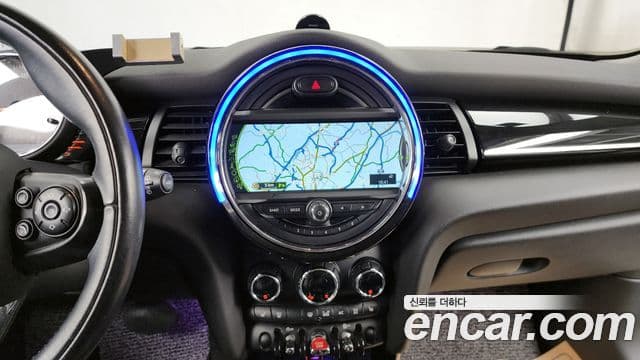 Mini Cooper D 3세대, 2015 14