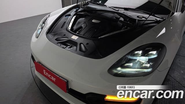 Porsche Panamera (971), 2018 6