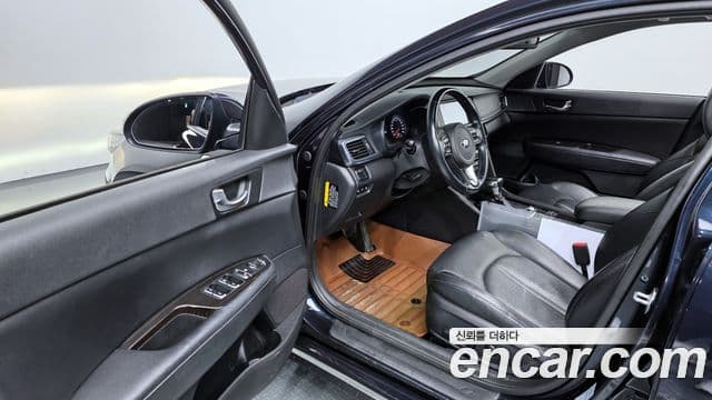 Kia K5 2세대 Noblesse, 2016 11