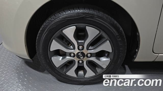 Kia The / новый New Morning Luxury, 2016 все фото