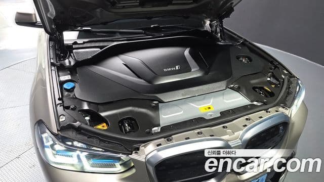 BMW iX3 M Sport, 2024 6