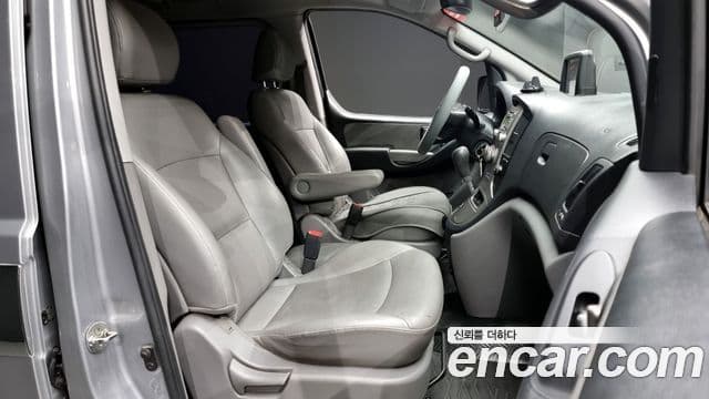 Hyundai Grand Starex CVX Luxury, 2015 10